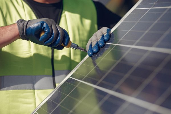 Panneau solaire photovoltaïque : les avis essentiels à connaître